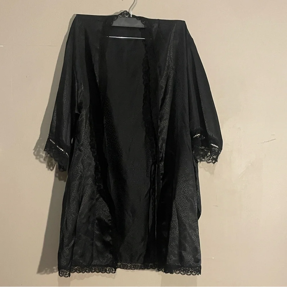 CHRISTIAN DIOR LACE ROBE - Picture 2 of 7